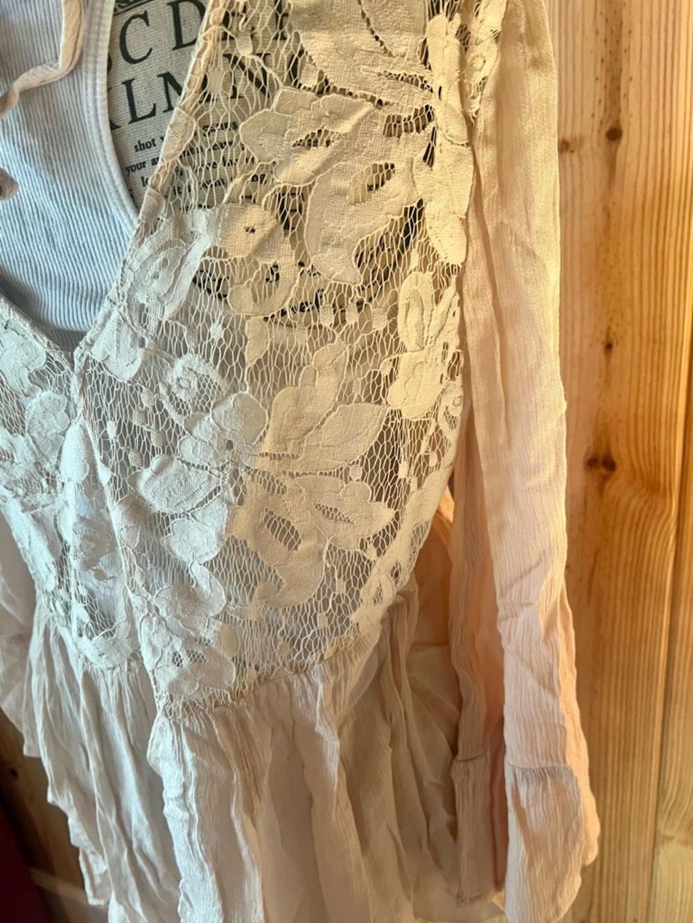 🦅🌺American Eagle Outfitters Cream Lace-Yoke Bell Sleeve Tunic🌺🦅 - Picture 9 of 12